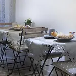 La Casa Di Alje בית הארחה